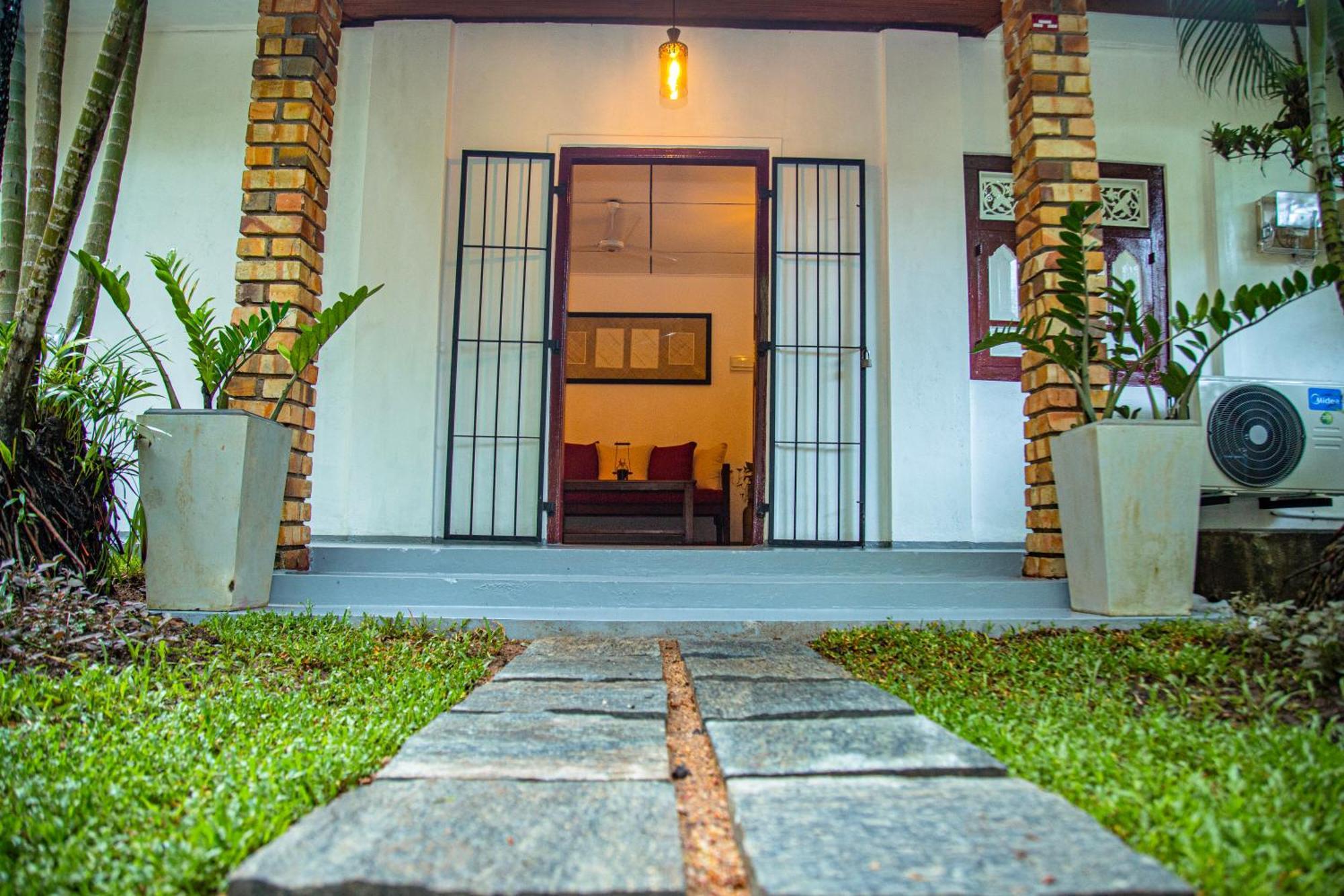 Villa Nutmeg Grove Galle Exterior photo
